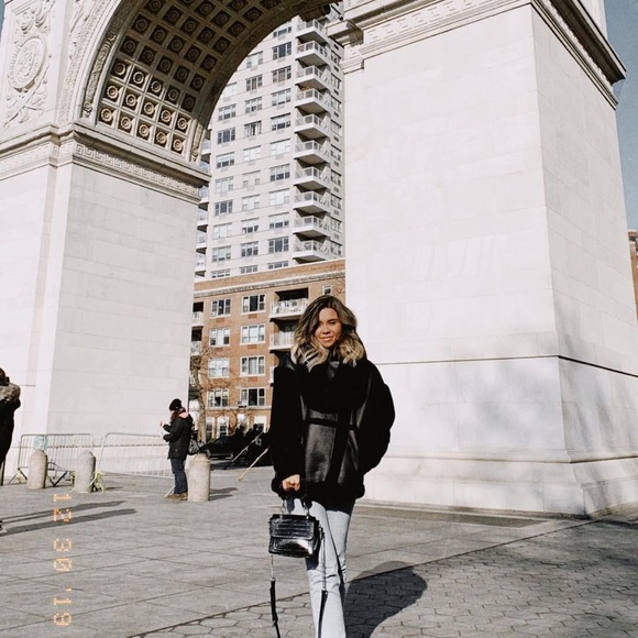 ZARA Croc-Embossed Winter Bag - Picture 9 of 9